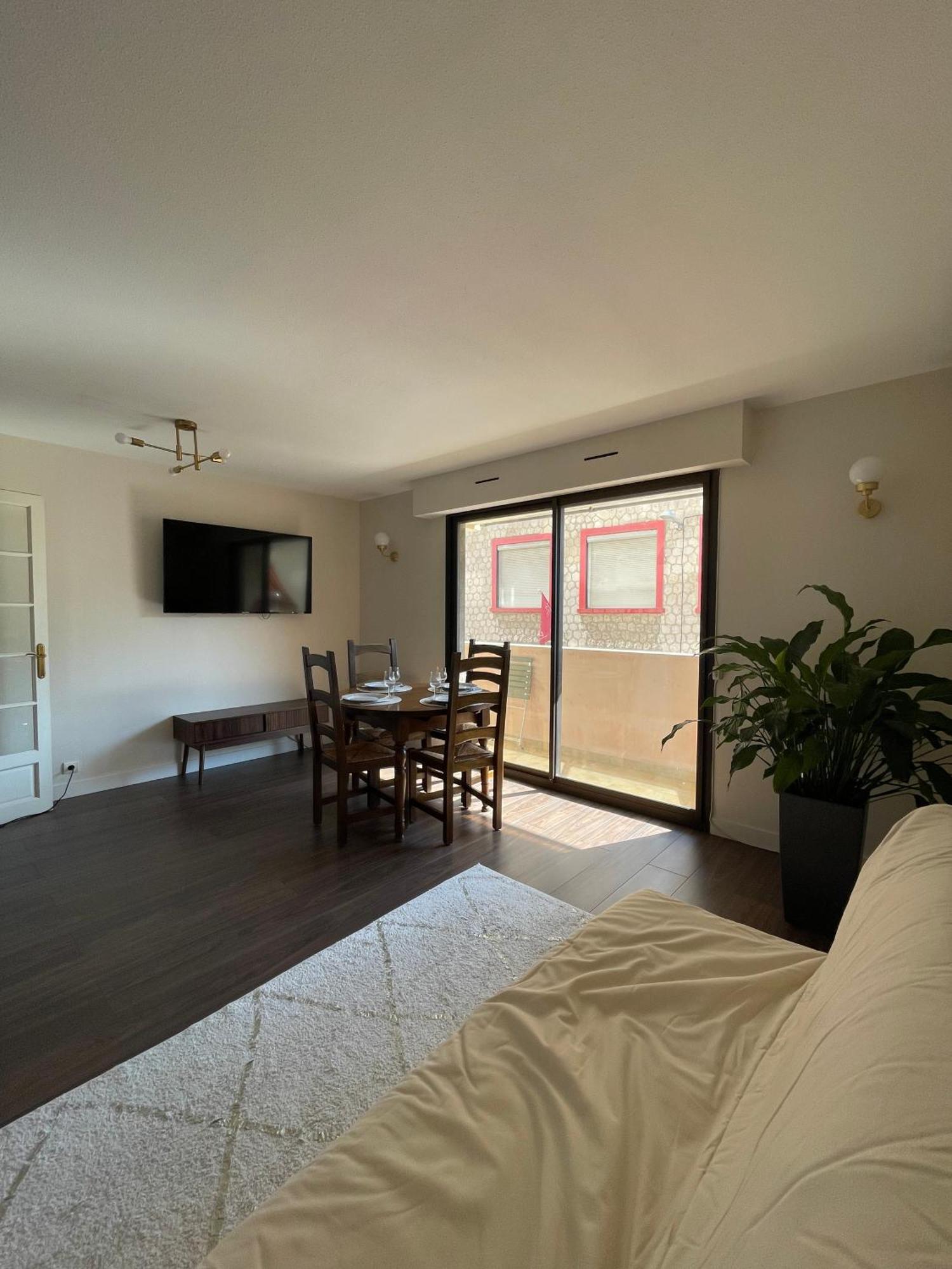 Superbe T2 Avec Box Garage Proche Velodrome Et Prado Apartment Marseille Luaran gambar
